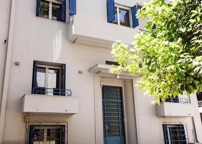 Bentzi...Boutique Apartment 1, Classic Double With Kitchenette, 2 Guests