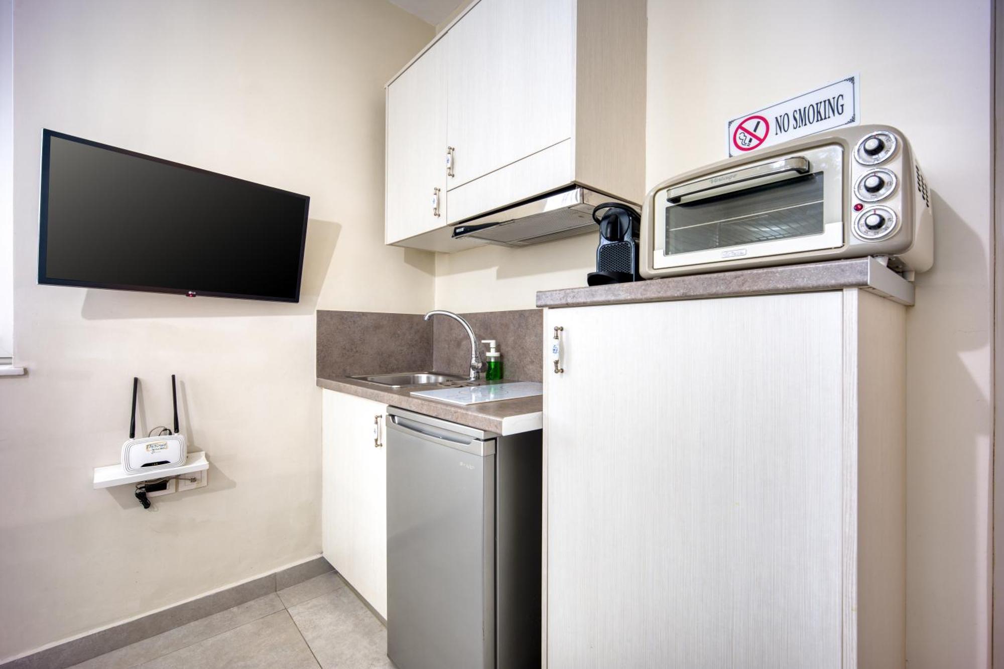 Bentzi...boutique 1, Classic Double With Kitchenette, 2 Guests * Atene